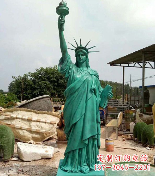 云南玻璃钢仿青铜自由女神像雕塑