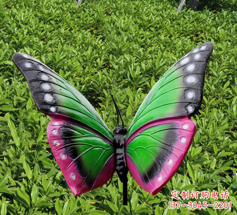 云南玻璃钢蝴蝶插件,花园草丛草坪仿真昆虫雕塑