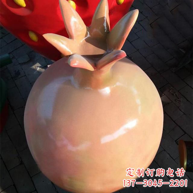 云南石榴雕塑绚丽多彩的艺术瑰宝
