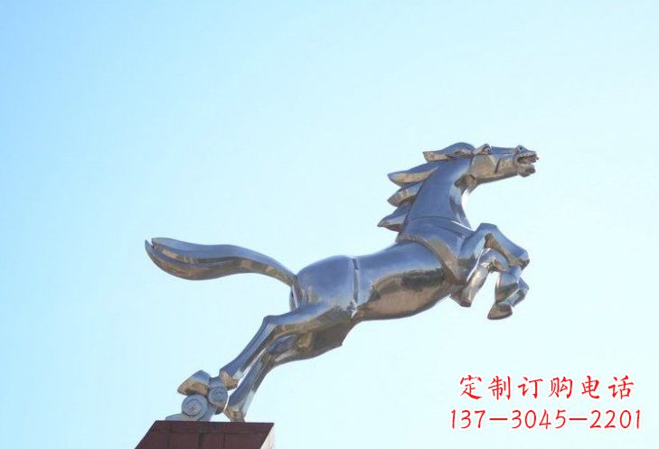 云南不锈钢奔马雕塑精美雕刻,给人以勇气与力量
