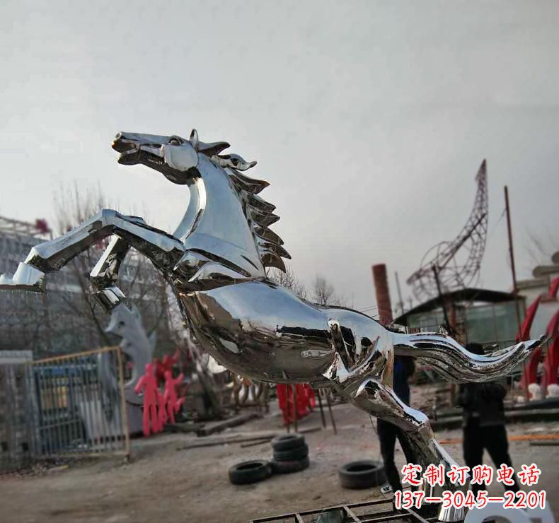 云南不锈钢奔跑马雕塑驰骋在人间的艺术精灵