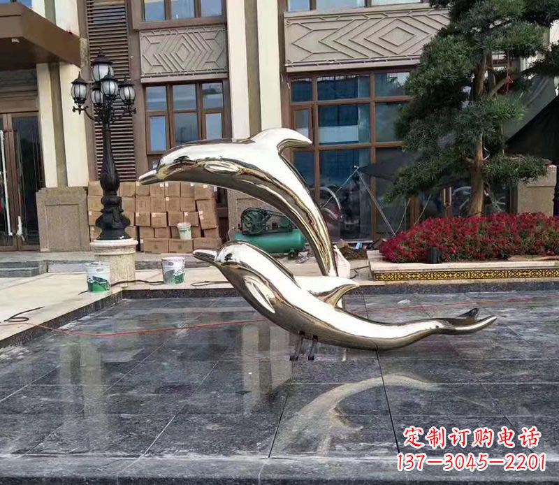 云南不锈钢海豚雕塑——美丽的艺术礼物