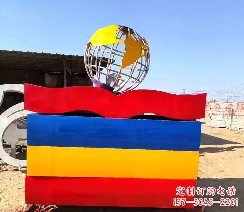 云南不锈钢地球雕塑——象征地球的美丽与和谐