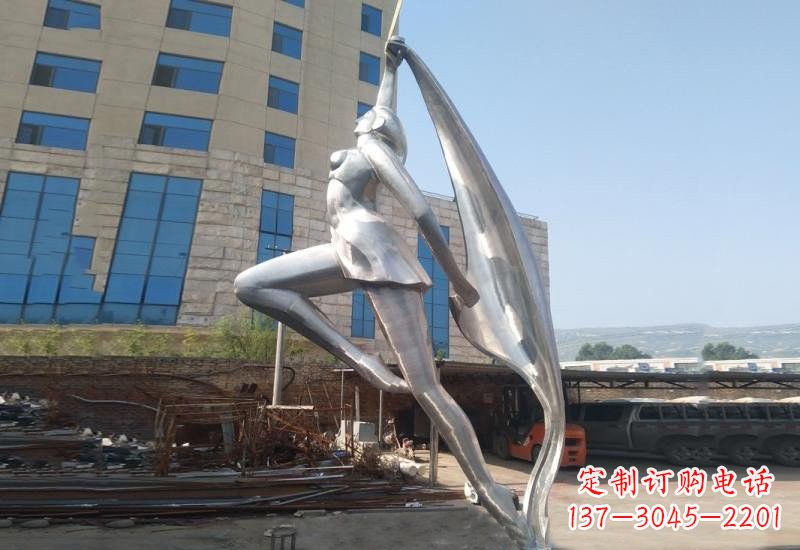 云南不锈钢女孩雕塑