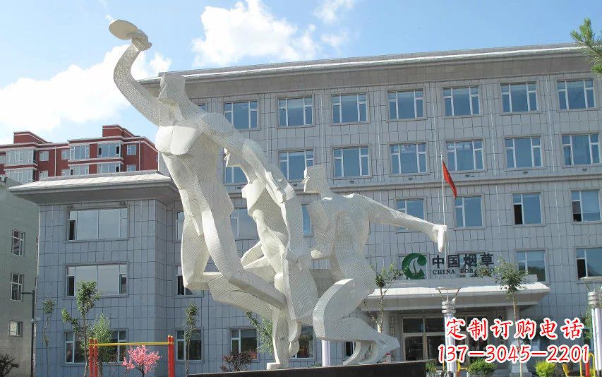 云南不锈钢打乒乓球人物雕塑