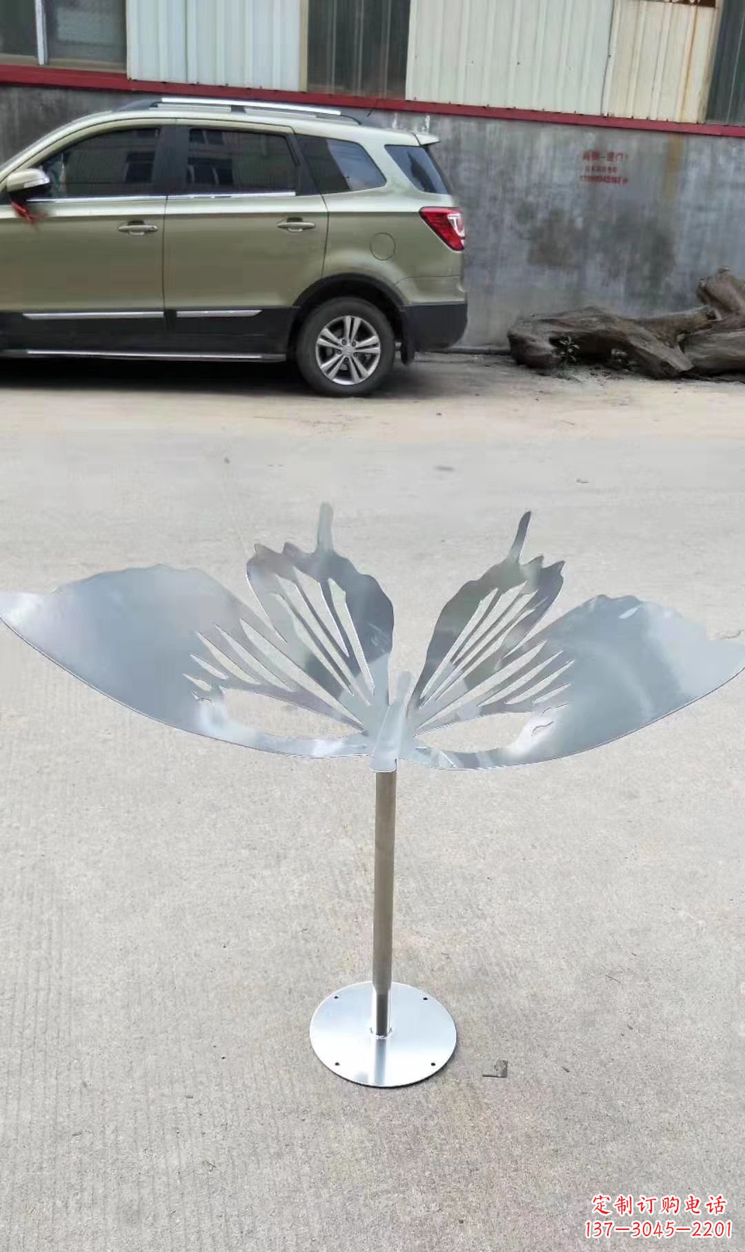云南绚丽精美的不锈钢蝴蝶雕塑