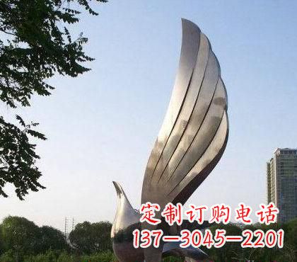 云南不锈钢鸽子雕塑美丽的象征
