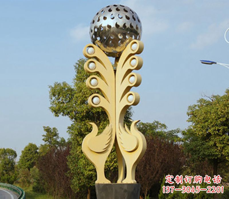 云南不锈钢公鸡雕塑象征勇气与希望