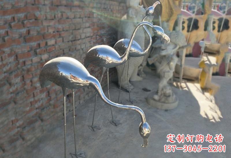 云南不锈钢火烈鸟雕塑灿烂耀眼的艺术之作