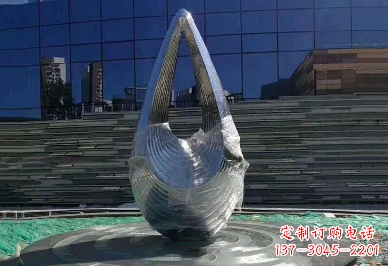 云南不锈钢空心水滴雕塑美丽的艺术之作