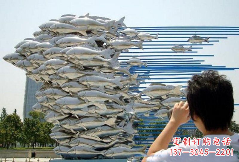 云南不锈钢公园鲤鱼雕塑传承传统文化