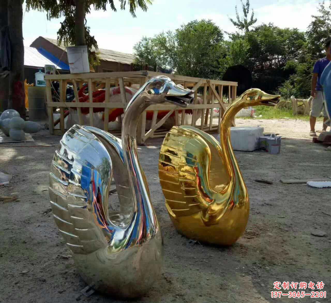 云南不锈钢天鹅雕塑艺术之美