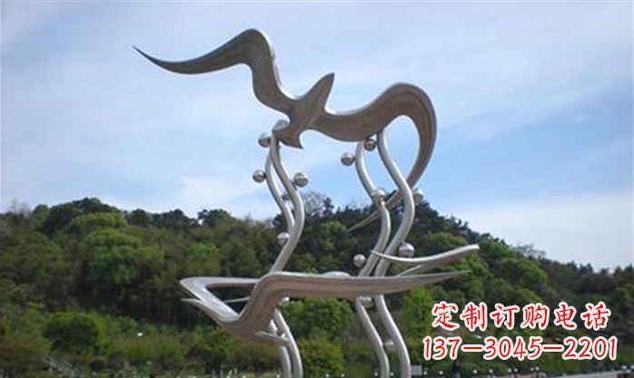 云南海鸥雕塑传递自然之美