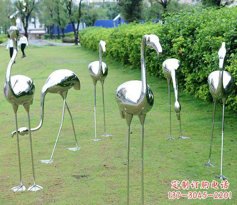 云南不锈钢火烈鸟雕塑美丽的艺术杰作
