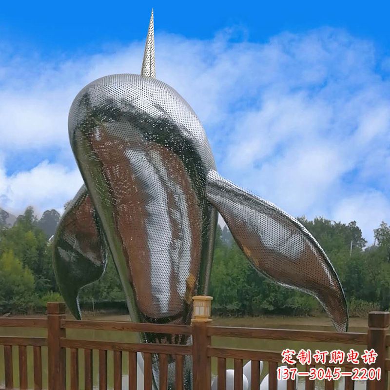 云南大型海边公园水景动物雕塑——不锈钢鲸鱼