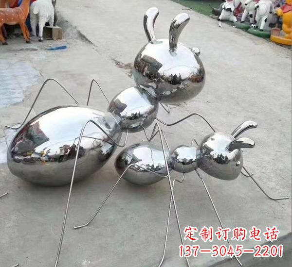 云南不锈钢镜面蚂蚁雕塑