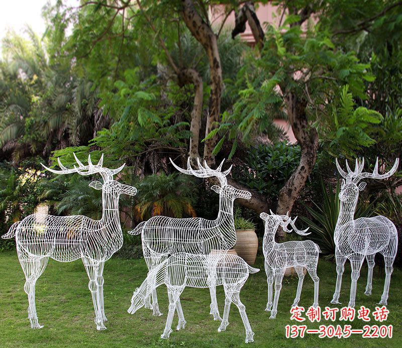 云南精美的不锈钢镂空梅花鹿雕塑