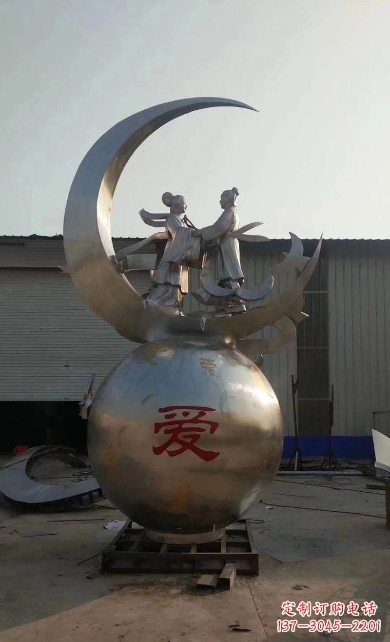 云南不锈钢牛郎织女雕塑传承爱情的象征