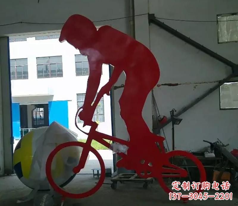 云南不锈钢自行车雕塑激发自行车运动的热情