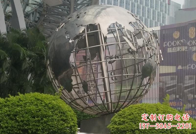云南不锈钢地球仪雕塑一个精美的艺术品