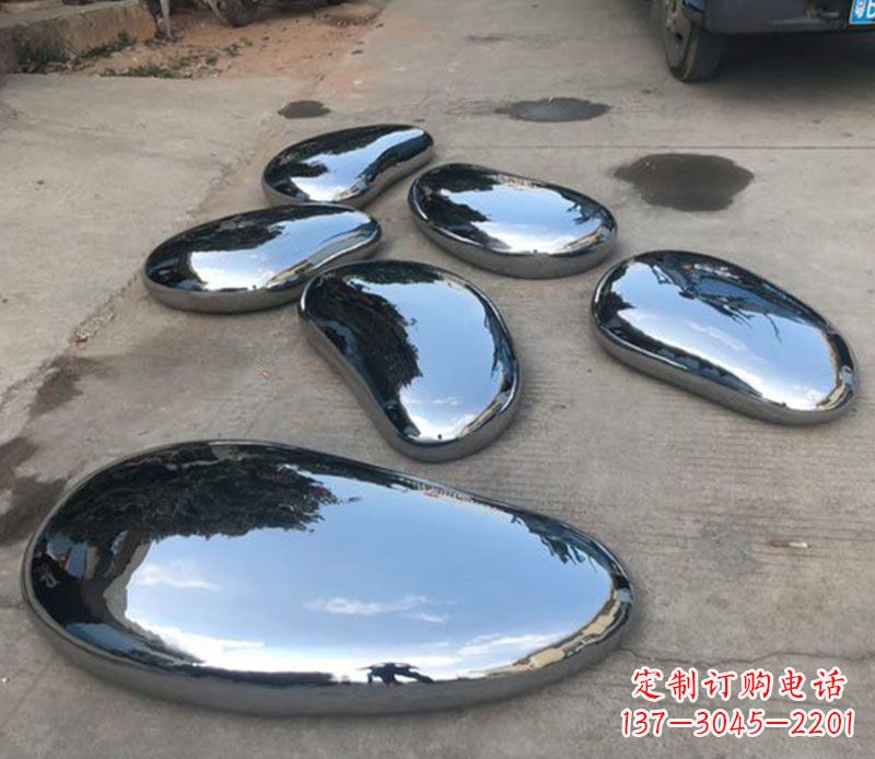 云南水滴雕塑——不锈钢的精美之作