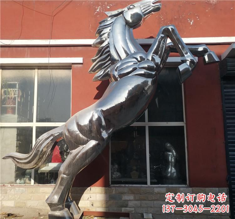 云南不锈钢跳跃马雕塑