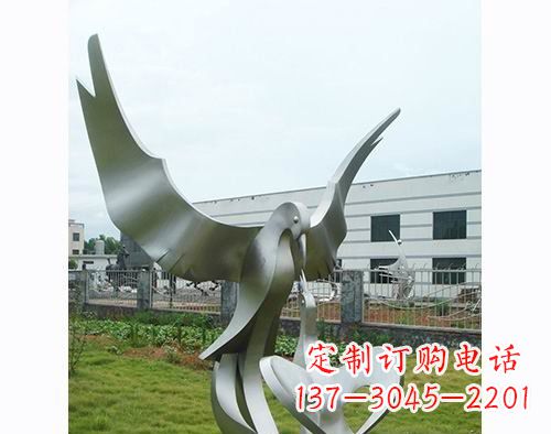 云南面世的不锈钢动物雕塑