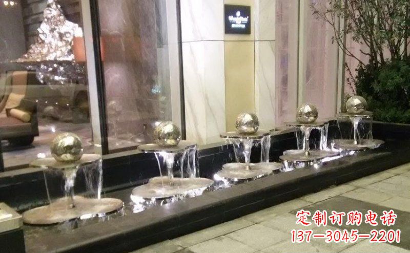 云南不锈钢小喷泉雕塑美丽之灵