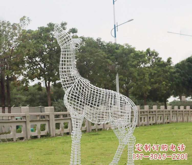 云南不锈钢长颈鹿雕塑——艺术精美的象征