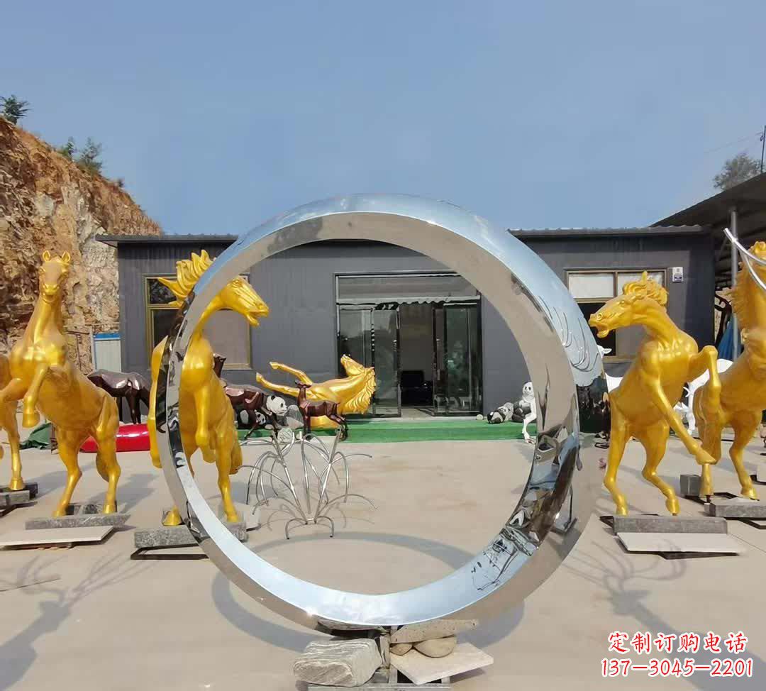 云南不锈钢圆环雕塑让景观更加精彩