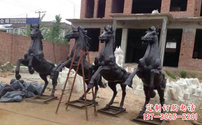 云南马雕塑积极而具有历史意义的艺术