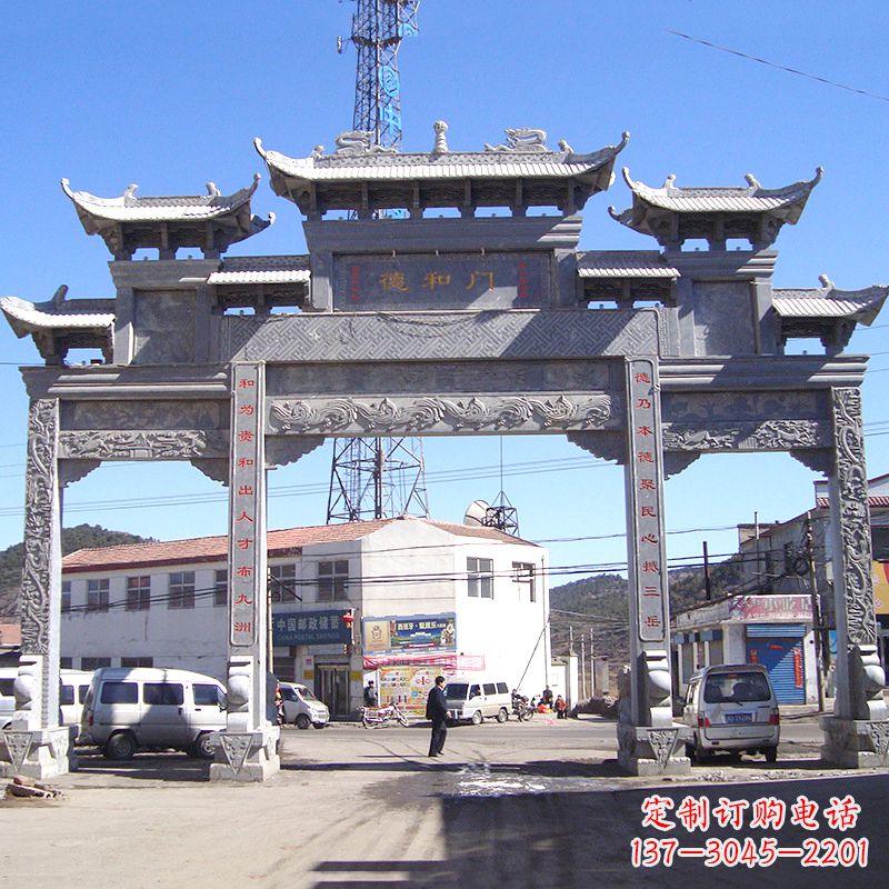 云南中国古代的牌楼雕塑——传承着历史文化的精髓