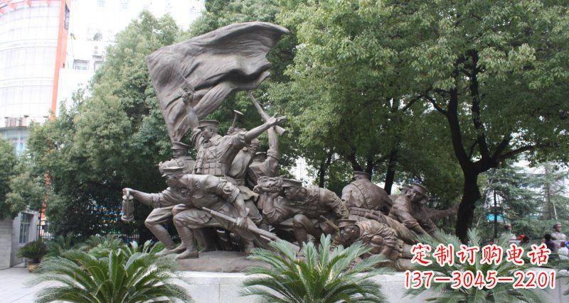 云南革命战士的英勇雕塑