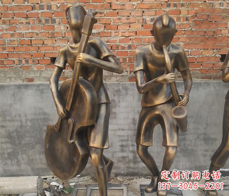 云南抽象吹萨克斯人物铜雕