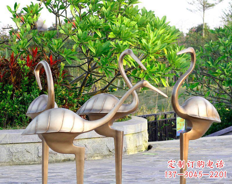 云南抽象丹顶鹤铜雕