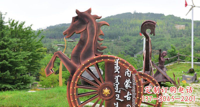 云南传承历史魅力,不锈钢马车雕塑悠然屹立