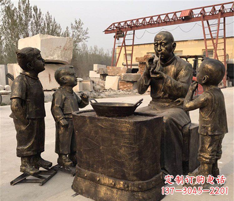 云南糖果人雕塑想象力与艺术的结合