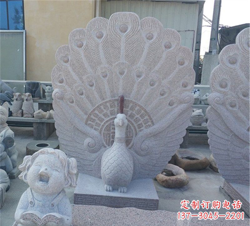 云南大理石孔雀开屏石雕