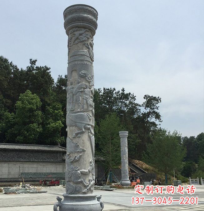 云南大理石龙柱雕塑
