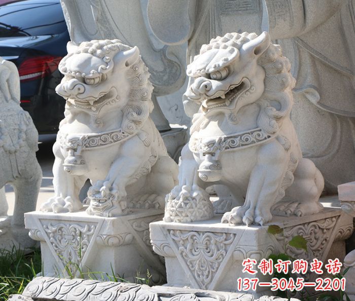 云南大理石狮子雕塑