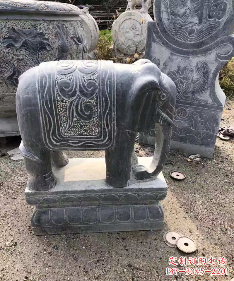 云南大理石大象雕塑