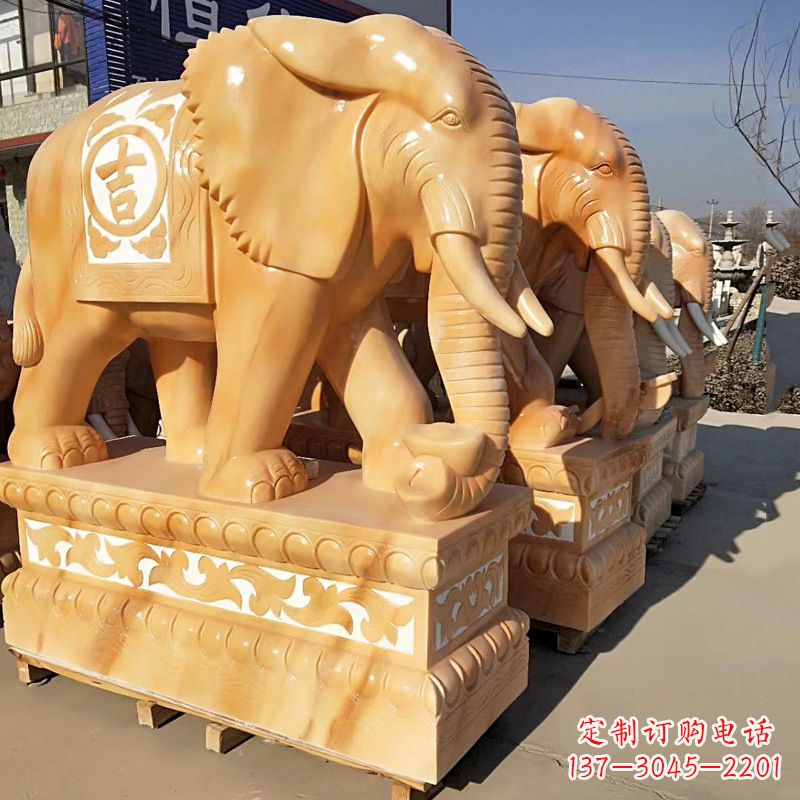 云南以大象雕塑点缀你的风水