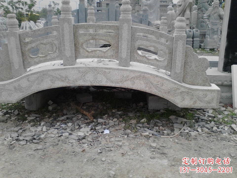 云南精美石桥雕塑,点缀庭园之美