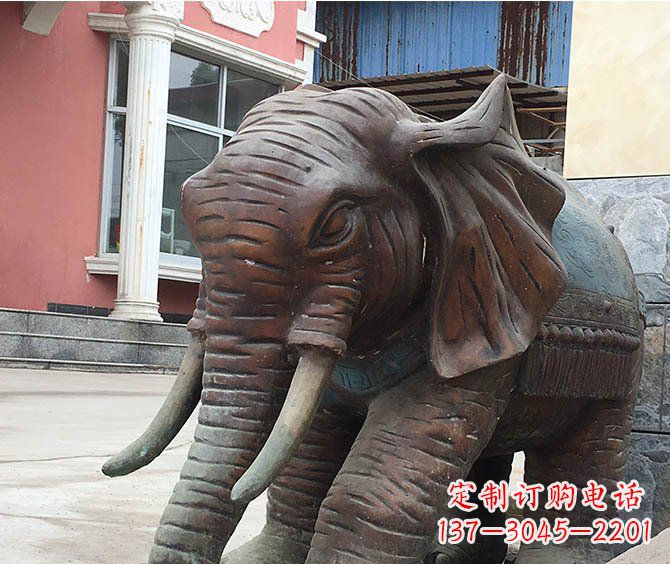 云南动物大象公园铜雕摆件