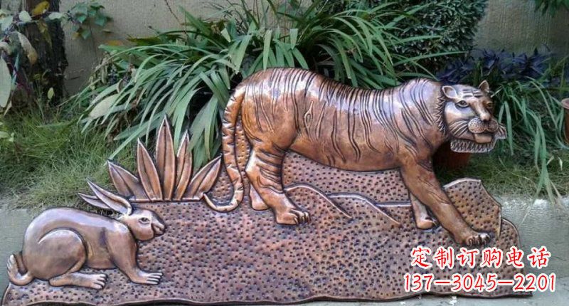 云南锻铜动物雕塑