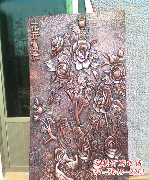 云南锻铜牡丹雕塑