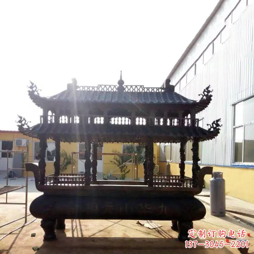 云南欣赏传统文化的多层铜香炉雕塑