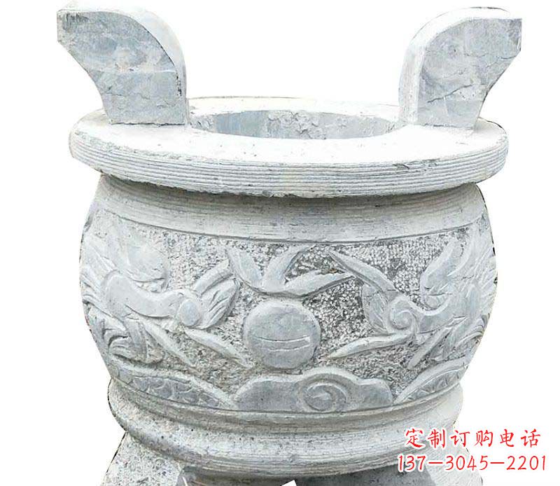 云南精美仿古三足香炉石雕