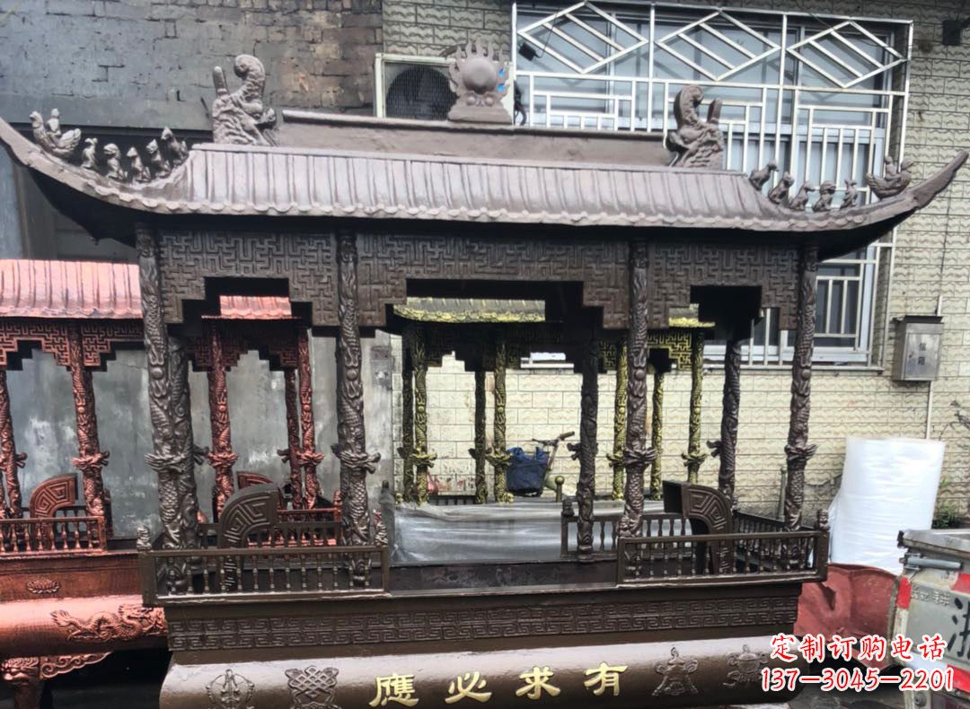 云南精美仿古铜香炉雕塑