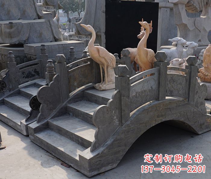 云南精致石制仿古拱桥雕塑